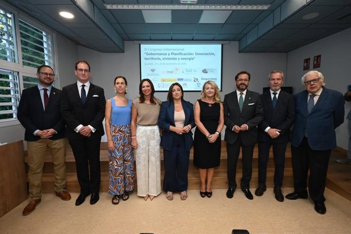 Imagen de la consejera de Vivienda, Juventud y Ordenación del Territorio, Rocío Díaz, en el segundo Congreso Internacional 'Gobernanza y Planificación: Innovación, territorio, vivienda y energía'.