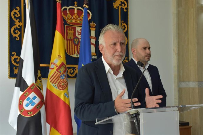 Archivo - El ministro de Política Territorial y Memoria Democrática, Ángel Víctor Torres.