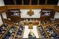 El Parlamento Vasco rechaza de forma "enérgica" las "agresiones y discriminaciones" contra ertzainas y policías locales