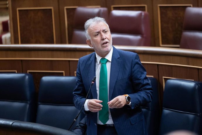 El ministro de Política Territorial, Ángel Víctor Torres.