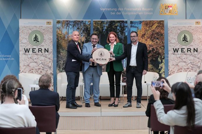 El Viceconsejero De Medio Ambiente, José Almodóvar, Ha Participado En La Presentación De La Red Europea Wood Energy Regions Network.