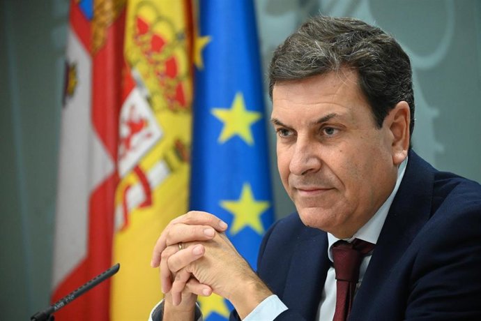 Archivo - Fernández Carriedo responde a los medios tras el Consejo de Gobierno de hoy.