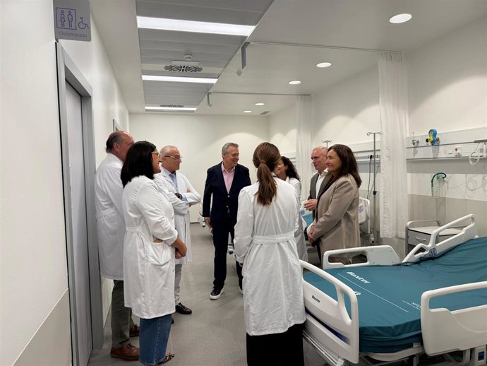 Imagen de Caamaño en las nuevas instalaciones del Álvaro Cunqueiro.