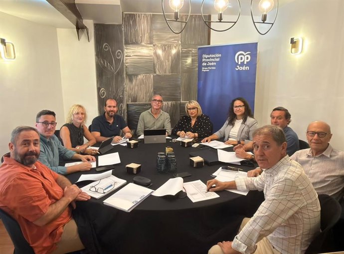 Encuentro comarcal del PP celebrado en Los Villares de Jaén