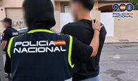 Cinco registros simultáneos en Aguadulce y La Mojonera (Almería) dejan nueve detenidos por tráfico de drogas