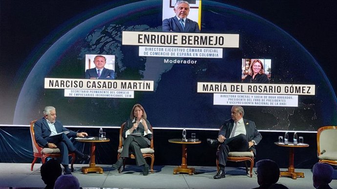 Enrique Bermejo, María del Rosario Gómez y Narciso Casado.