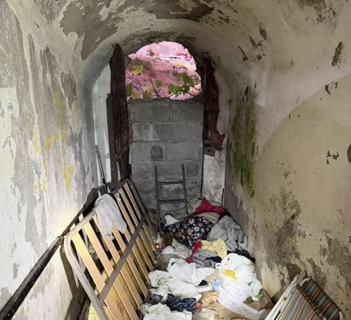 Antic túnel militar de Ceuta usat com a allotjament per immigrants i descobert el 24 de setembre del 2026