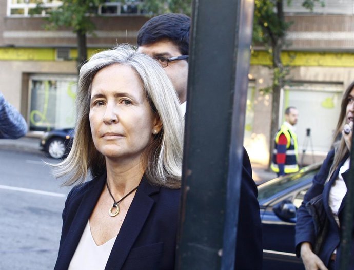 Archivo - La abogada general del Estado, Marta Silva de Lapuerta, presenta el recurso ante el Tribunal Constitucional contra la resolución independentista