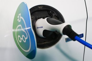 Archivo - Chile.- Electromovilidad al alza: venta de vehículos eléctricos consigue nueva marca