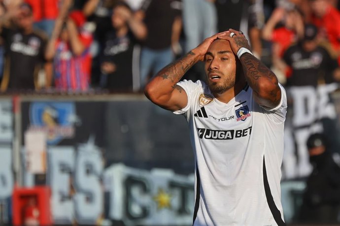 Futbol, Colo Colo vs Audax Italiano Fecha 30, Liga de primera 2025. El jugador de Colo Colo Marcos Bolados es fotografiado durante un partido de la liga de primera contra Audax Italiano disputado en el estadio Monumental de Santiago,