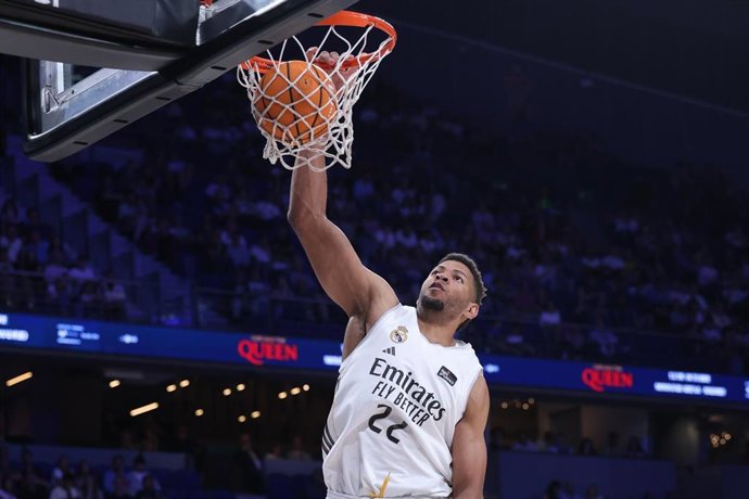 Archivo - Walter Tavares, en un partido del Real Madrid.