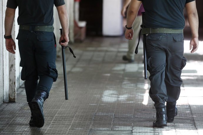 Archivo - Chile.- Detectaron otra red de corrupción de gendarmes, reos y civiles en Illapel