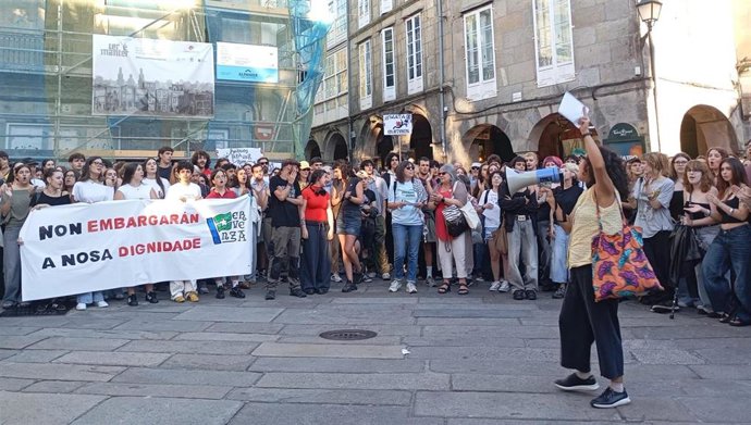 Concentración en Santiago en solidaridad con Maricarmen