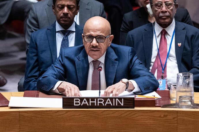 Archivo - El ministro de Exteriores de Bahréin, Abdulatif bin Rashid Al Zayani (archivo)