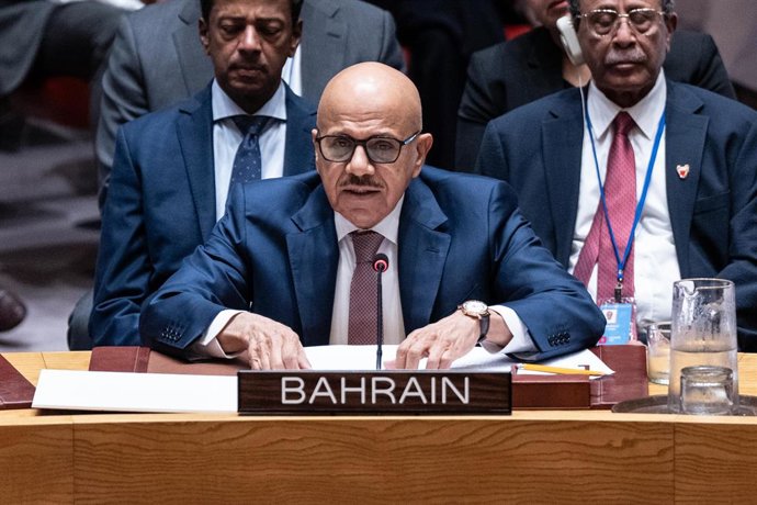 Archivo - July 2, 2026, New York, New York, USA: Abdullatif bin Rashid Al Zayani, Minister of Foreign Affairs, Kingdom of Bahrain speaks during Security Council meeting on The situation in the Middle East requested by Kingdom of Bahrain at UN Headquarters
