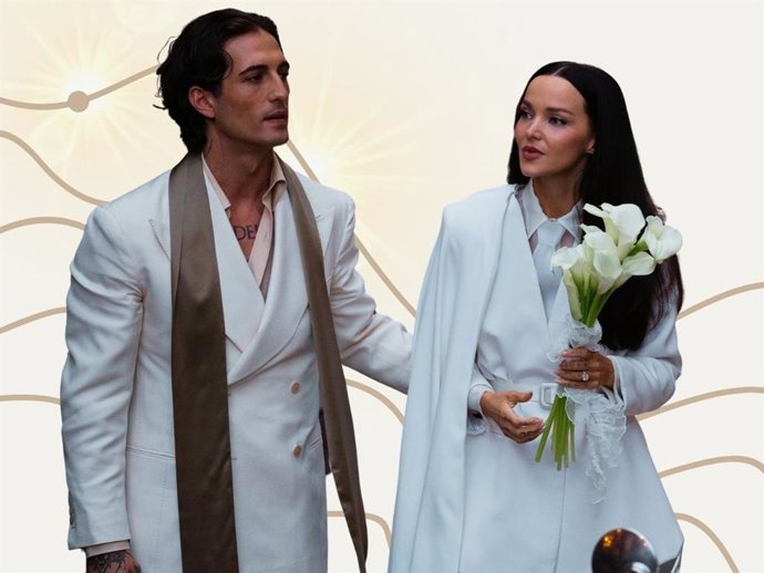 Damiano David y Dove Cameron desafían los códigos nupciales con estos looks en su idílica boda en la Toscana