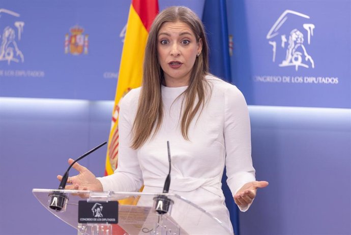 La portavoz del PP en el Congreso, Ester Muñoz, durante una rueda de prensa, en el Congreso de los Diputados, a 22 de septiembre de 2026, en Madrid (España).
