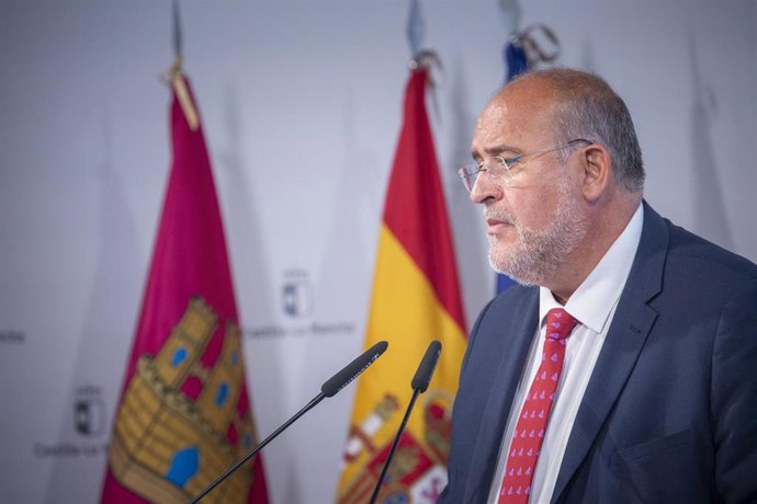 El vicepresidente primero del Gobierno regional, José Luis Martínez Guijarro