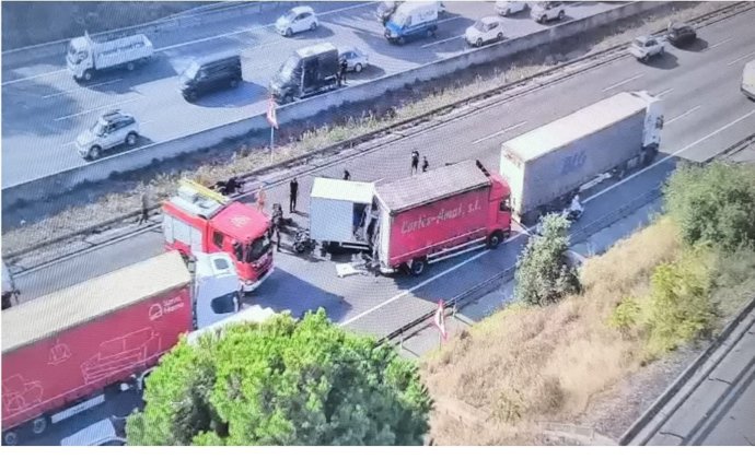 Accident amb diversos vehicles