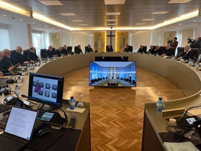 Una reunión de la Comisión Permanente de la Conferencia Episcopal Española.