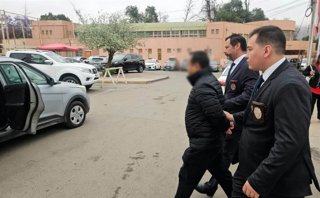 La Fiscalía de Atacama informó que son nueve los detenidos investigados por delitos de corrupción en Gendarmería, Ejército y el Servicio de Reinserción Social Juvenil, entre uniformados y civiles. Se trata de 4 gendarmes, un efectivo del Ejército y