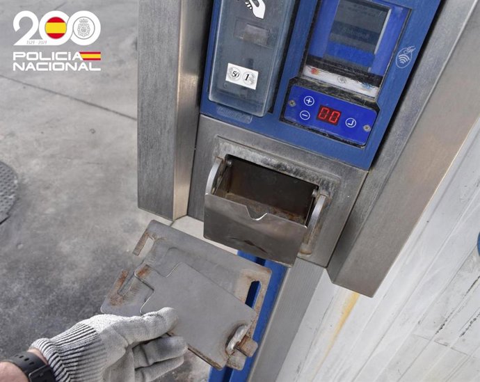 Detenido en Miranda de Ebro (Burgos) tras forzar varios cajetines del lavadero de una gasolinera.