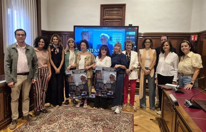 Participantes en el Consejo de la Mujer.