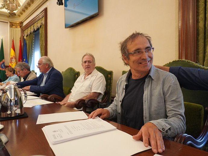 Jon Sarasua euskaltzain oso izendatu du Euskaltzaindiak