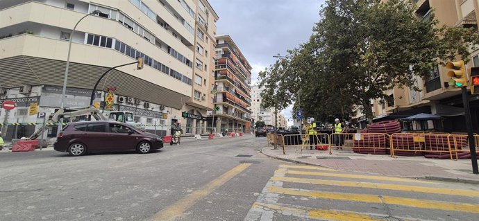 El último tramo de la prolongación del metro de Málaga avanza con un desvío de tráfico en Eugenio Gross.