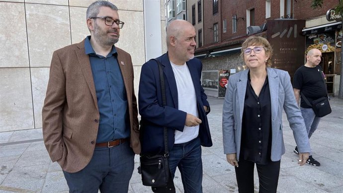 Sordo entre los representantes de CCOO en Burgos, Rubén Velasco, y de Castilla y León, Ana Fernández