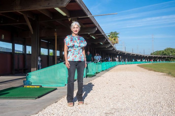 Imagen de la consejera Cultura, Patrimonio Histórico y Deporte, Patricia del Pozo, en las Instalaciones Deportivas La Cartuja.
