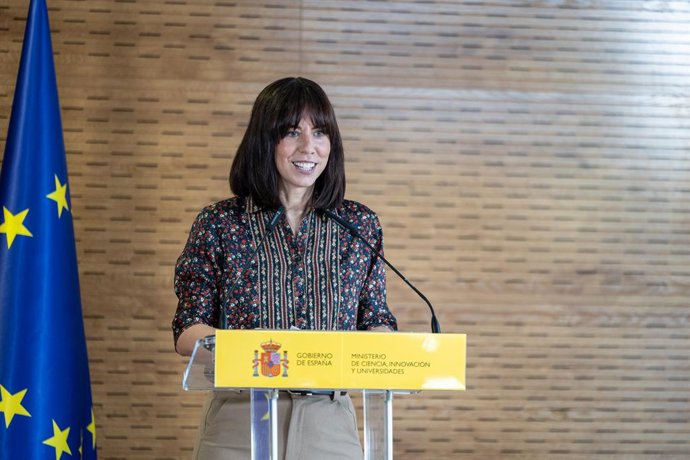 A ministra da Ciência, Inovação e Universidades, Diana Morant, visitou o Instituto de Ciências Matemáticas (ICMAC) em 18 de setembro de 2026, em Madri (Espanha). A ministra fez um tour pelas instalações e também teve um encontro
