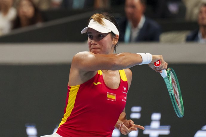 Jessica Bouzas durante la semifinal ante Chequia de la Billie Jean King Cup 2026