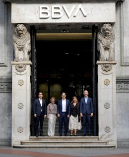 El BBVA crea un 'hub' de inteligencia artificial para potenciar el talento tecnológico en Bilbao.