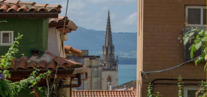 El MAS lleva a las calles de Santander las miradas de los participantes en 'PHotoWalk', realizado junto a PHotoESPAÑA