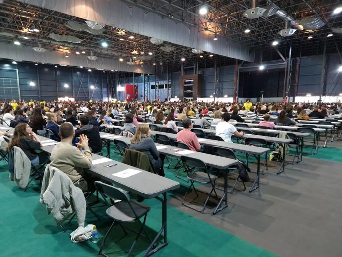 Archivo - Oposiciones del Sespa: 3.735 personas compiten por 128 plazas en laboratorios, radiodiagnóstico y terapia ocupacional 