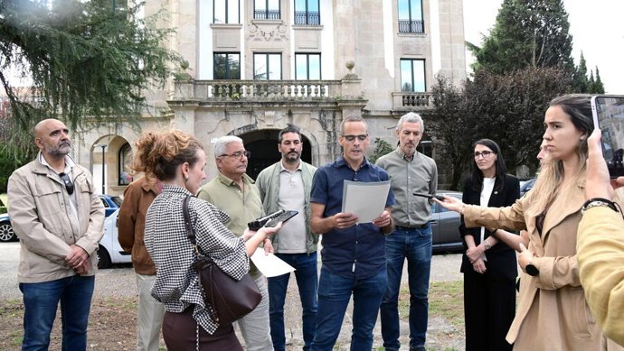 Antiguos alumnos del Colegio Mayor San Clemente de Santiago exigen su rehabilitación y reapertura