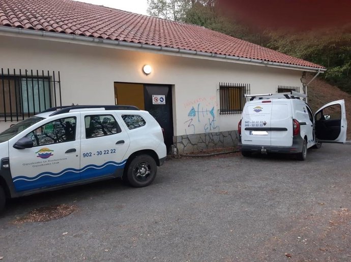 Recomiendan no beber agua del grifo en Arrasate por una avería que ha introducido barro en el sistema de abastecimiento