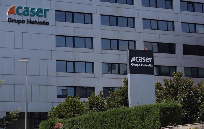 Archivo - Fachada de la sede de Caser Seguros, a 21 de Julio de 2022, en la Avenida de Burgos, Madrid, (España). 