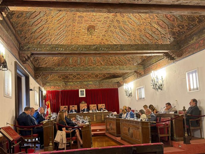 El Pleno de la Diputación de Valladolid este viernes, 25 de septiembre.