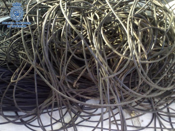 Archivo - Cableado robado cobre. Archivo.