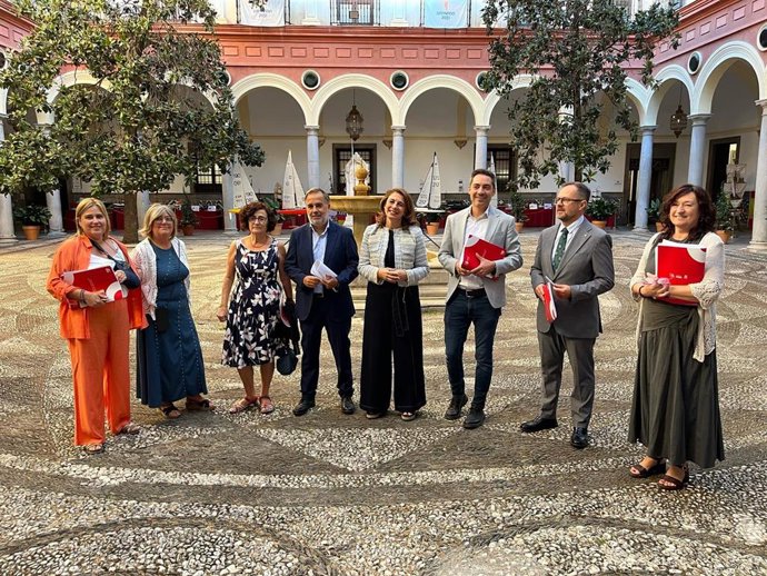 Concejales socialistas en el Ayuntamiento de Granada.