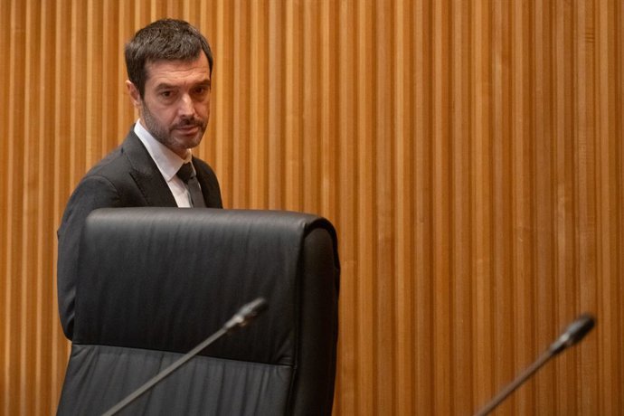 El ministre de Drets Socials, Consum i Agenda 2030, Pablo Bustinduy, durant una jornada en el Congrés dels Diputats, a 21 de setembre del 2026, a Madrid (Espanya). 