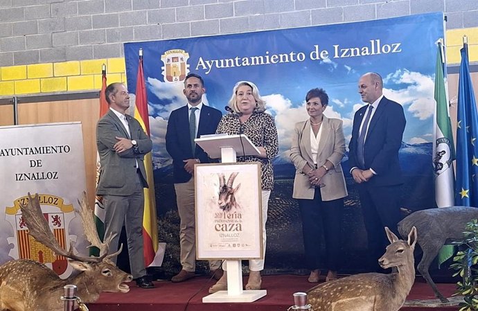 La delegada de Sostenibilidad y Medio Ambiente de la Junta en Granada, Trinidad Herrera, ha destacado durante la inauguración de la XXIII Feria Provincial de la Caza de Iznalloz.