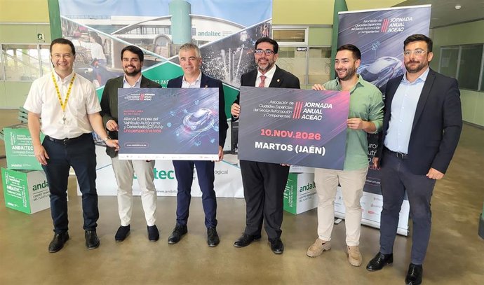 Participantes en la reunión preparatoria de la Jornada Anual de la Asociación Grupo de Ciudades Españolas del Sector Automoción y Componentes