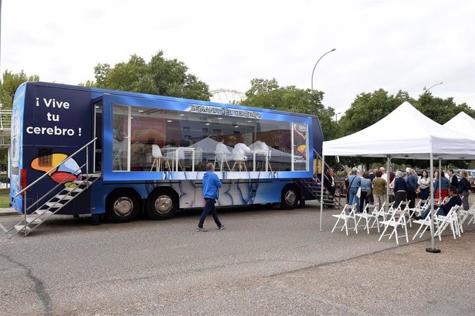 El 'Autobús del Cerebro' de la SEN visitará cinco ciudades españolas para promover la salud cerebral