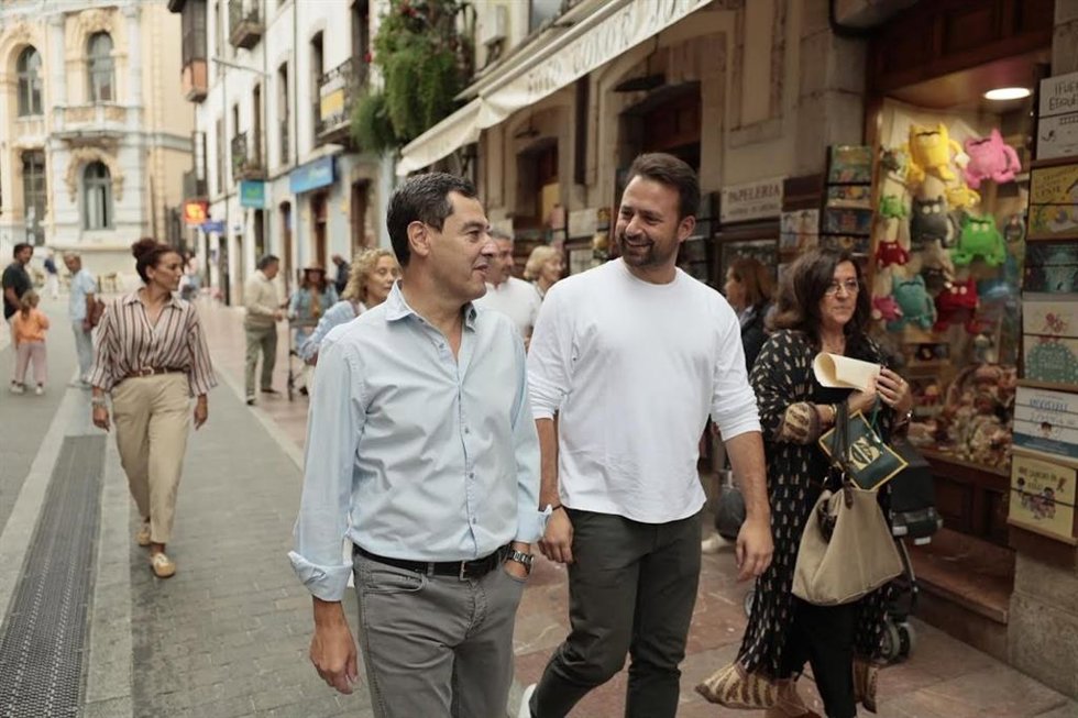 Juanma Moreno y Álvaro Queipo