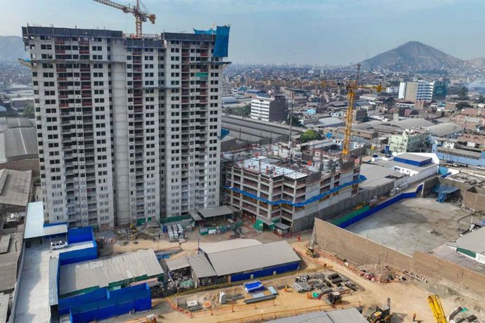 Perú.- IPE: economía peruana se aceleró en julio impulsada por construcción, comercio y servicios
