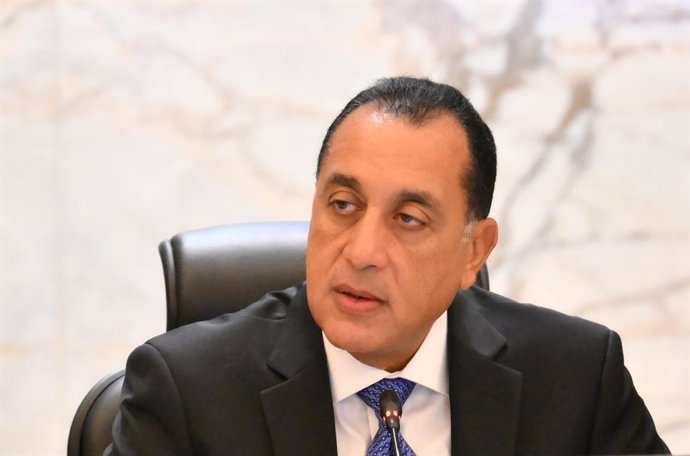 Archivo - EGYPT, CAIRO - SEPTEMBER 16, 2025: Egypt's Prime Minister Mostafa Madbouly looks on during a meeting with Russia's Deputy Prime Minister Alexei Overchuk