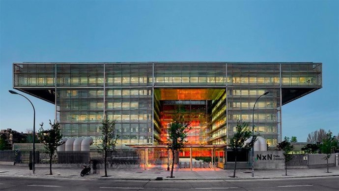Archivo - Imagen de recurso de un centro de datos en Madrid